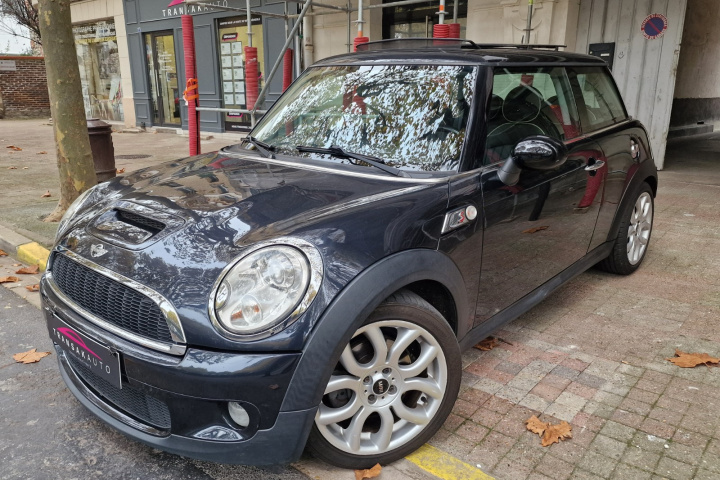 MINI HATCH R56