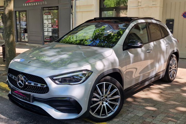 MERCEDES GLA