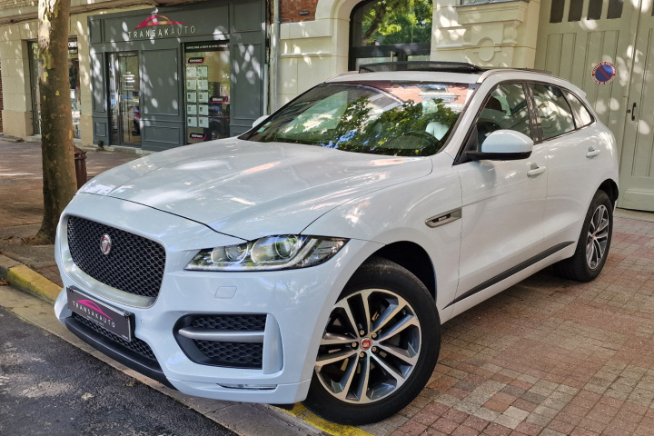 JAGUAR F-PACE