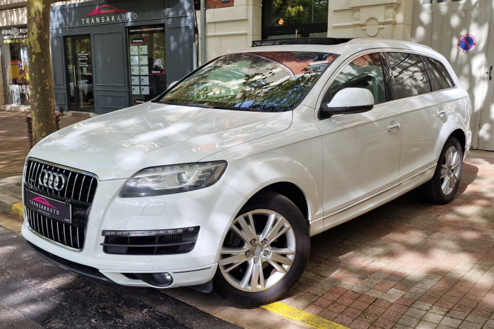 AUDI Q7