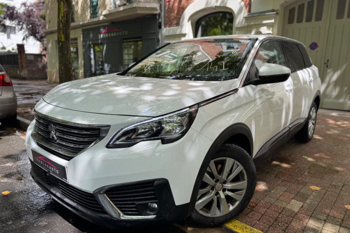 PEUGEOT 5008 BUSINESS