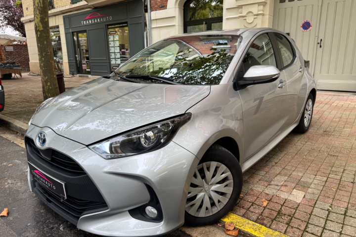 TOYOTA YARIS HYBRIDE MY22